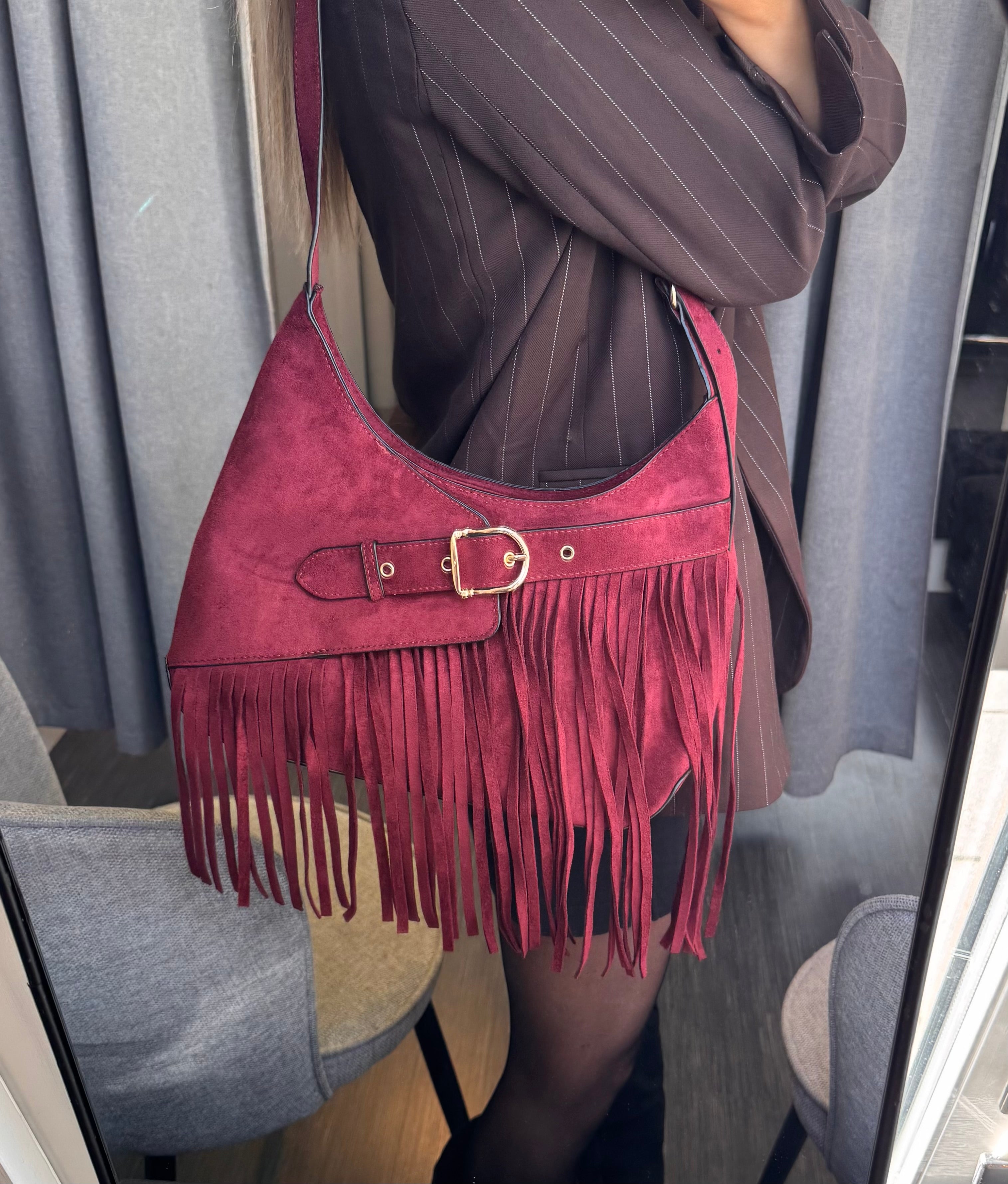 Fringe veski - vínrautt