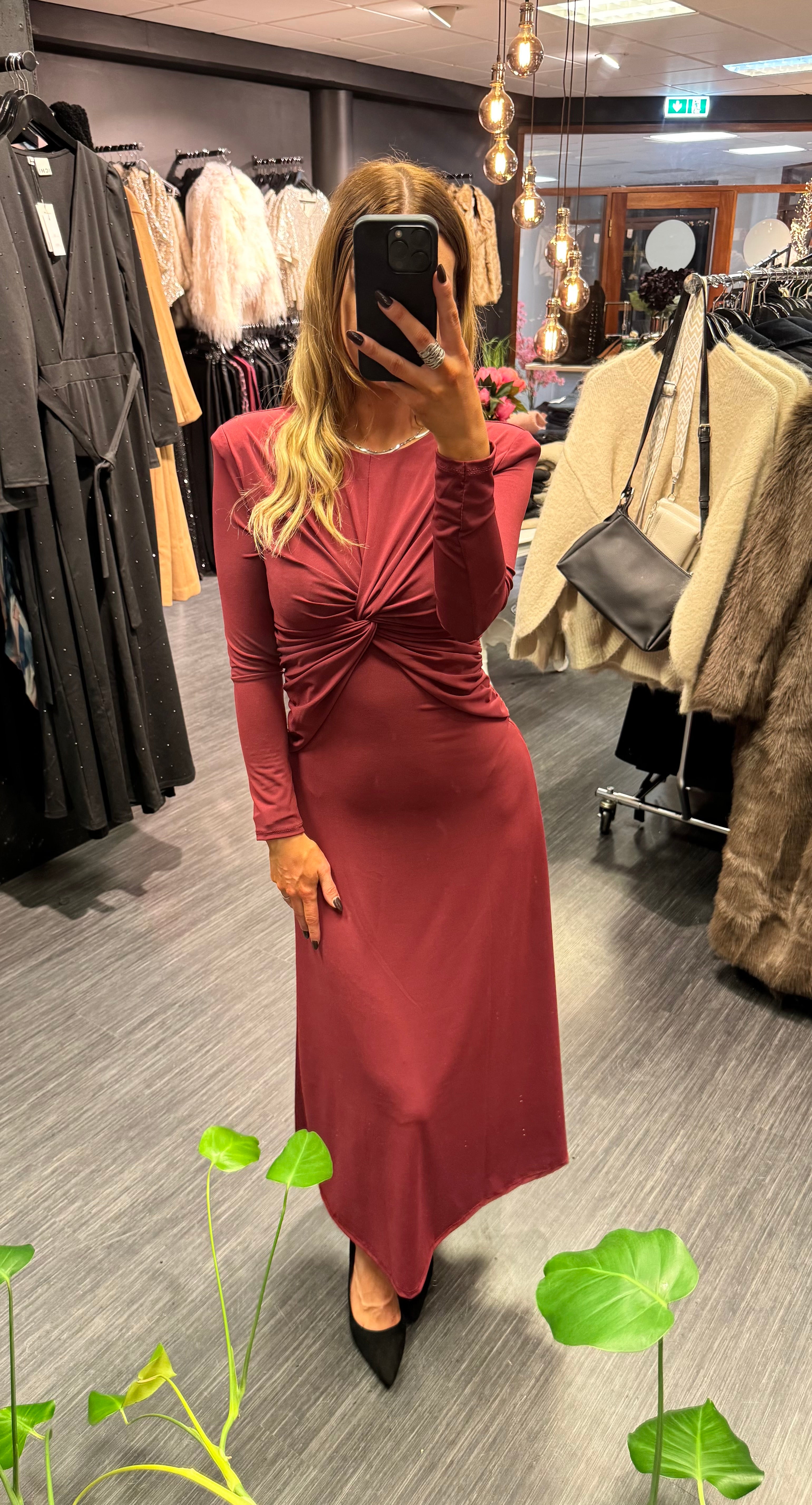 Elena kjóll - vínrauður