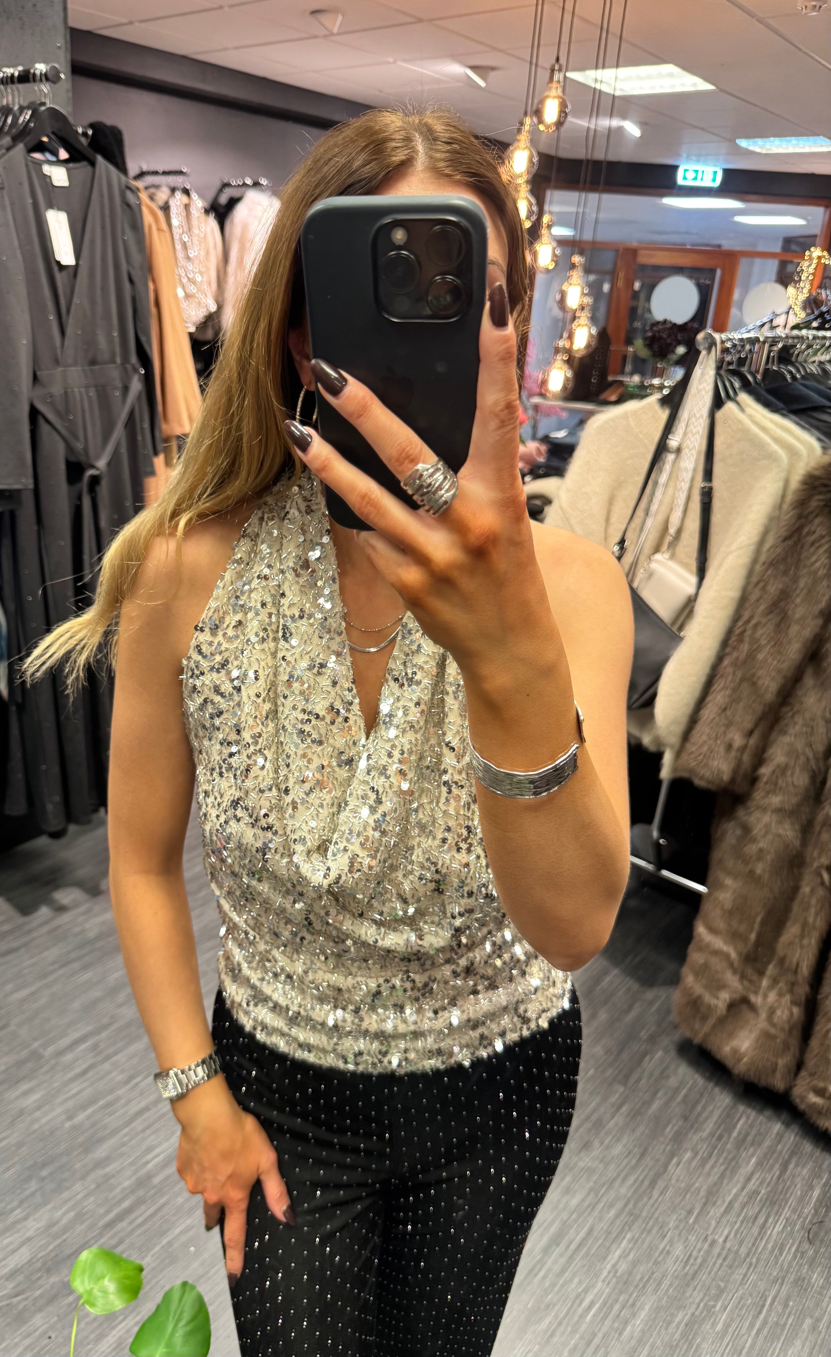 Elly pallíettutoppur - beige