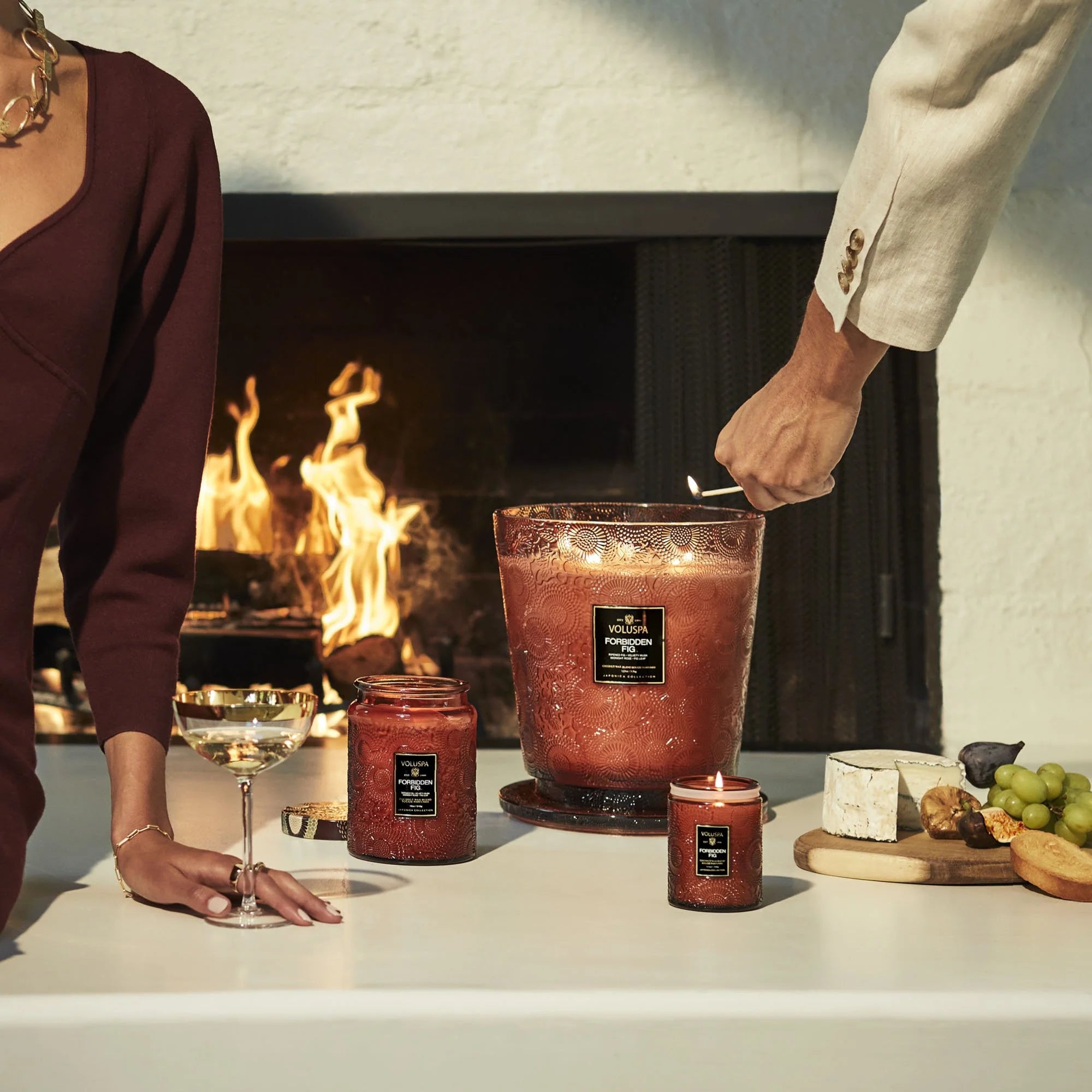 FORBIDDEN FIG 5 WICK HEARTH CANDLE
