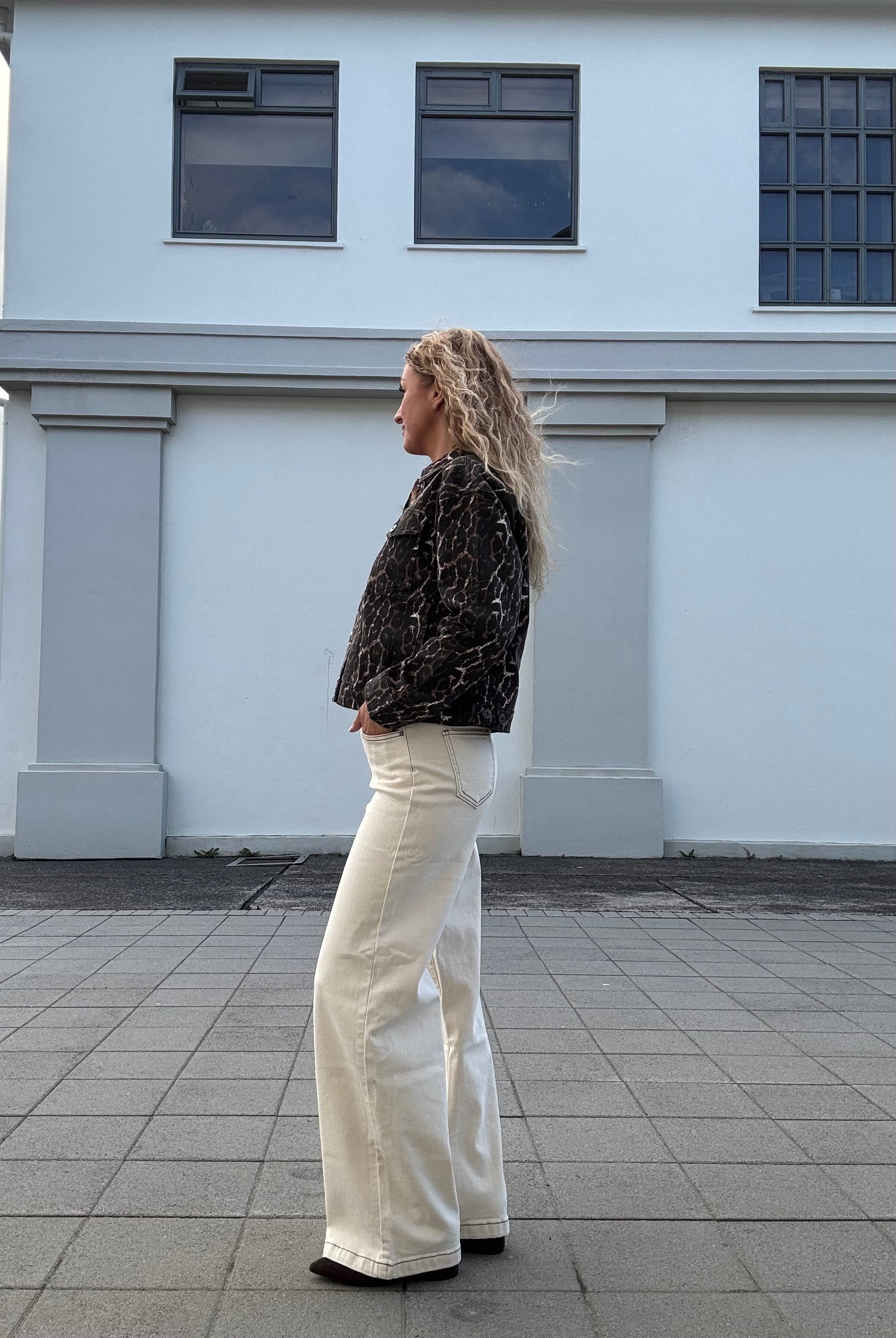 Brokes leopard Jakki