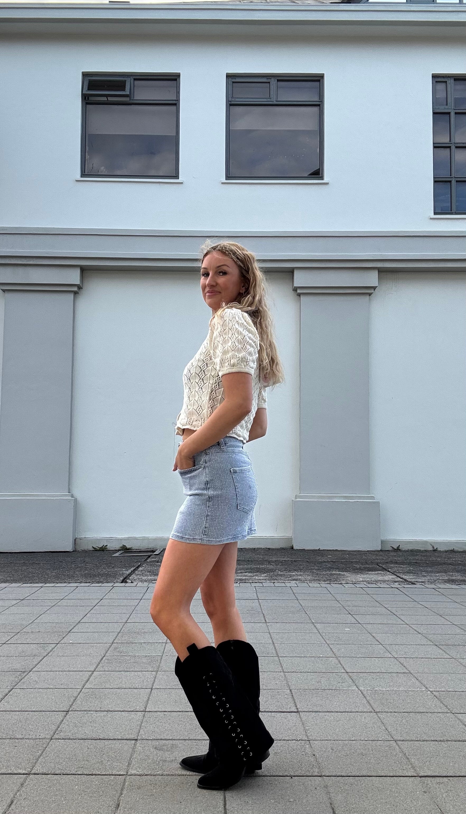 Laulia demanta gallapils