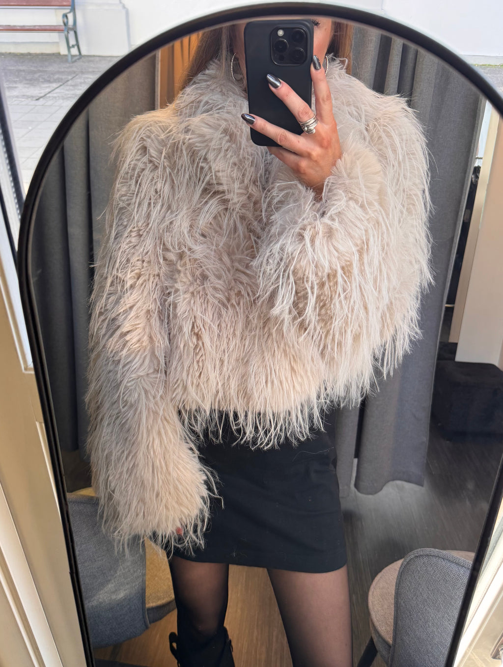 Helena faux fur jakki - beige
