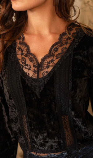 Mary velvet blúndutoppur