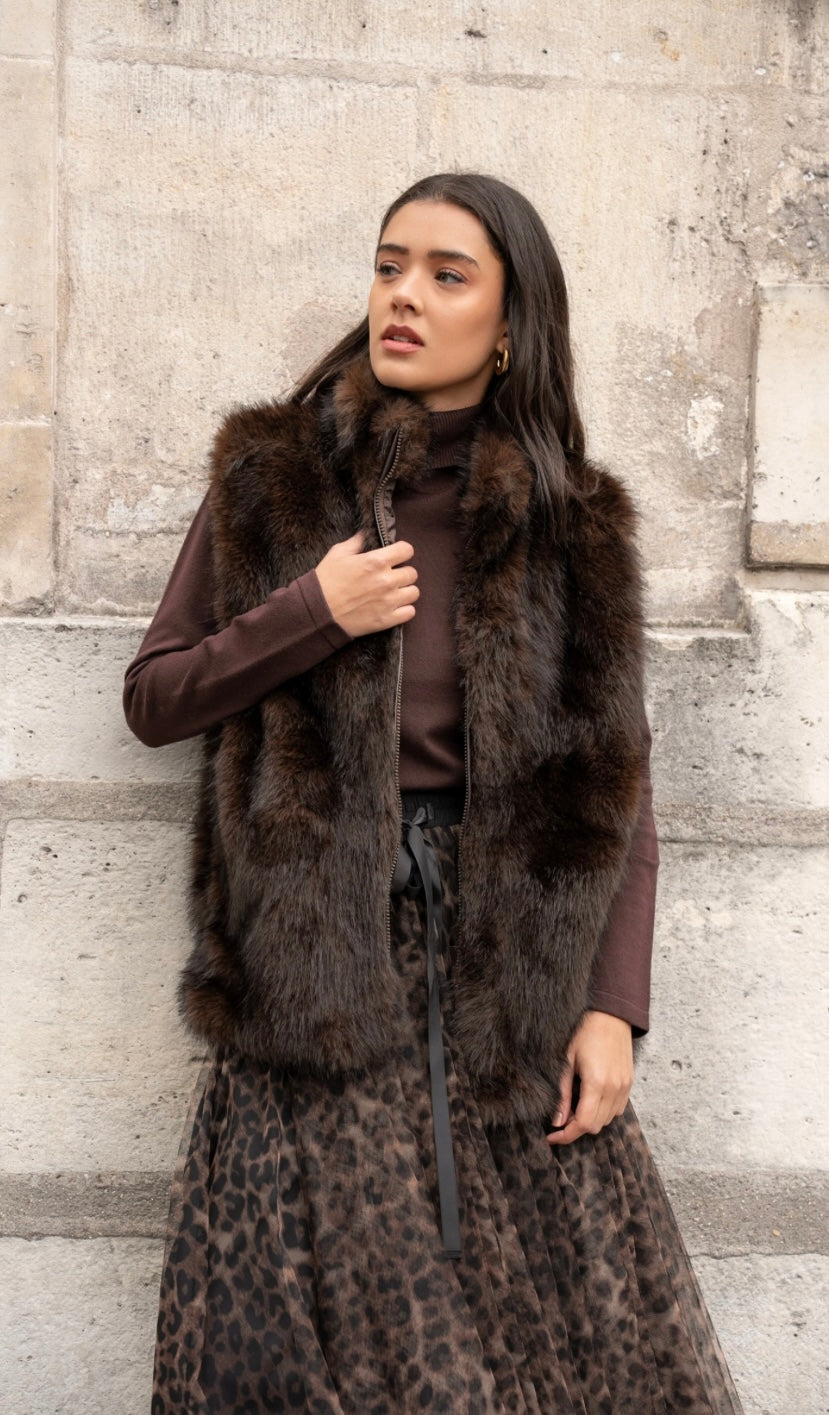 Oslo faux fur vesti - chocolate