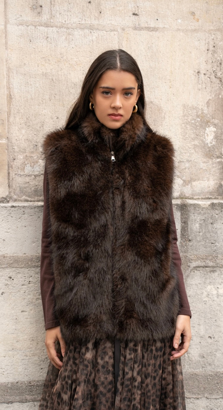 Oslo faux fur vesti - chocolate