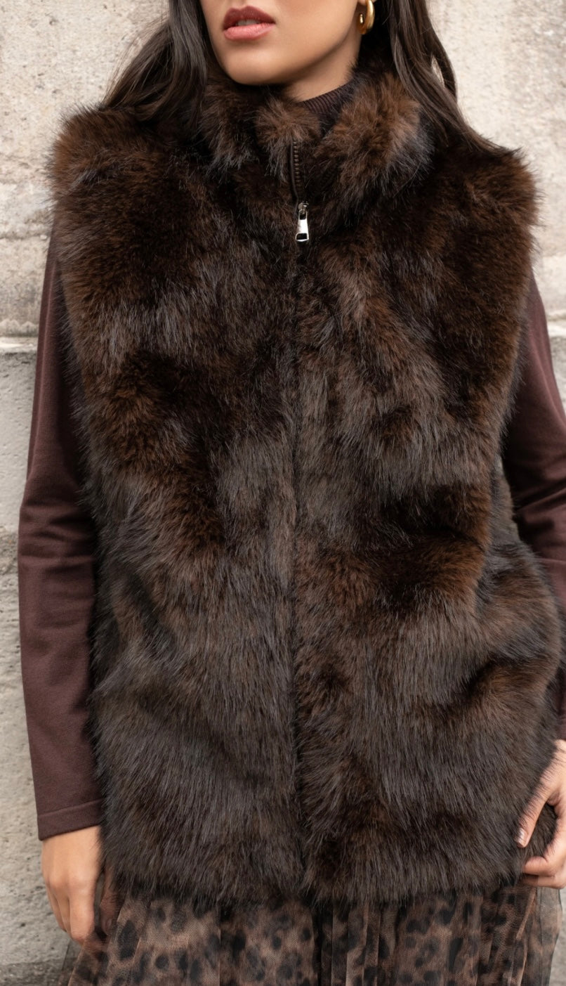 Oslo faux fur vesti - chocolate