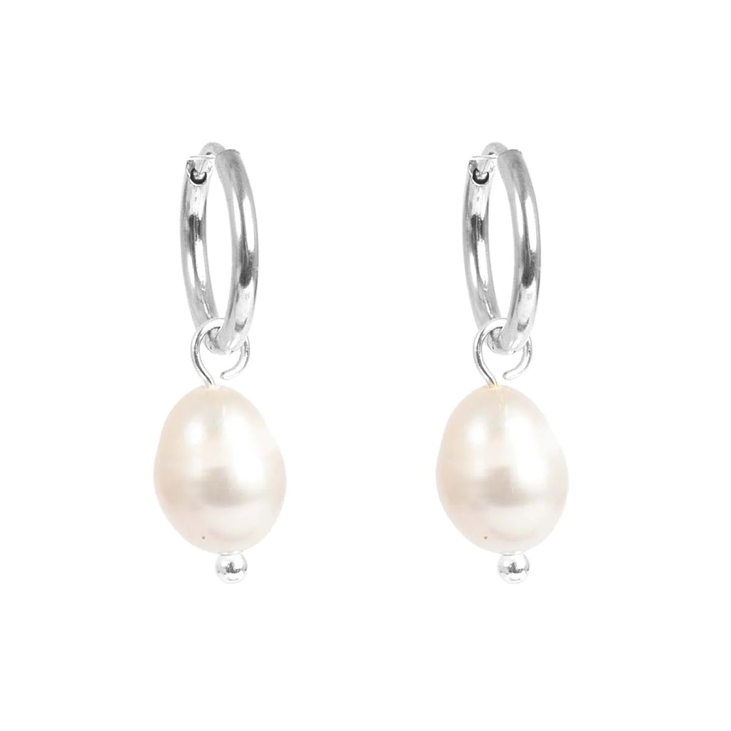 Eyrnalokkar - Freshwater Pearls