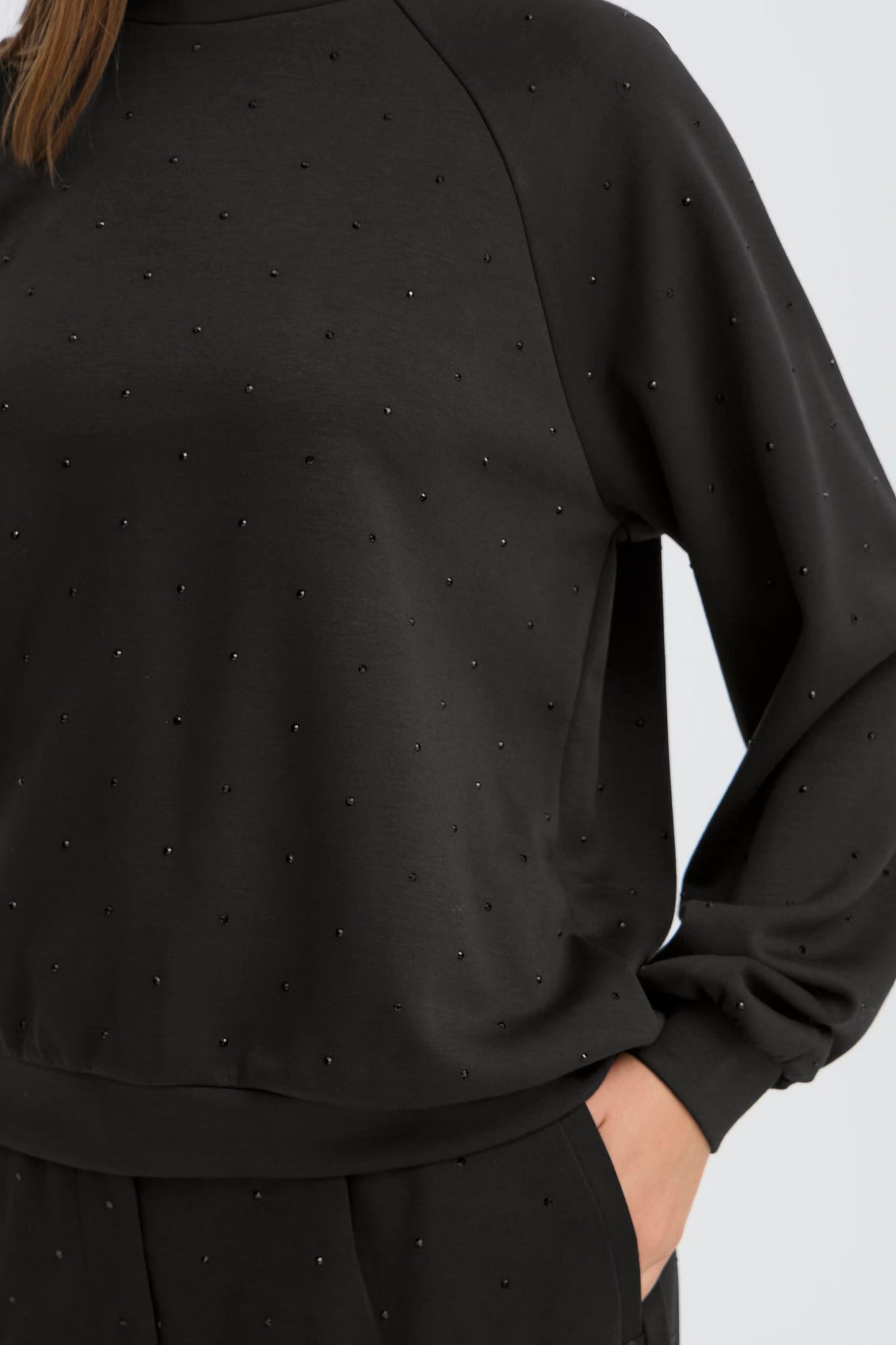 Amias Demantapeysa - svört