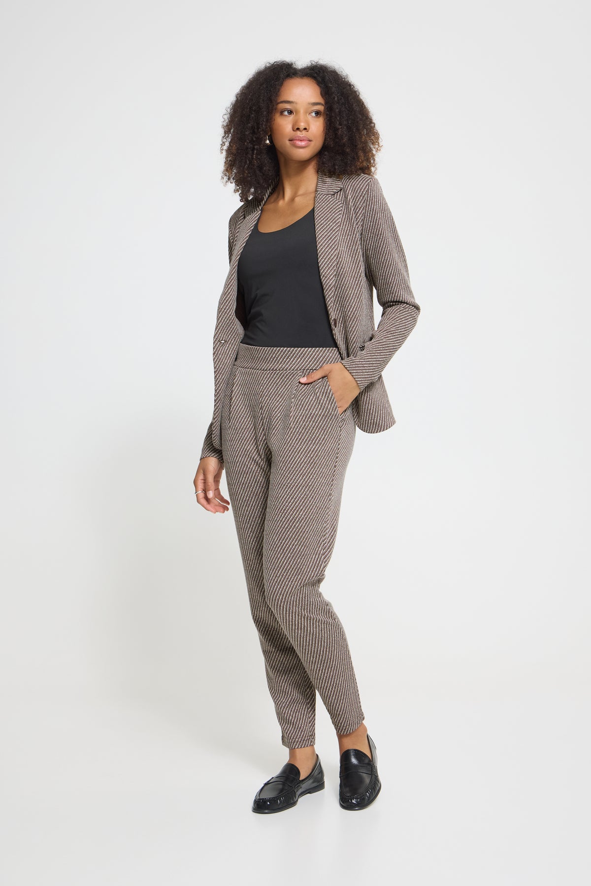 Kate Twillish buxur - java/almond