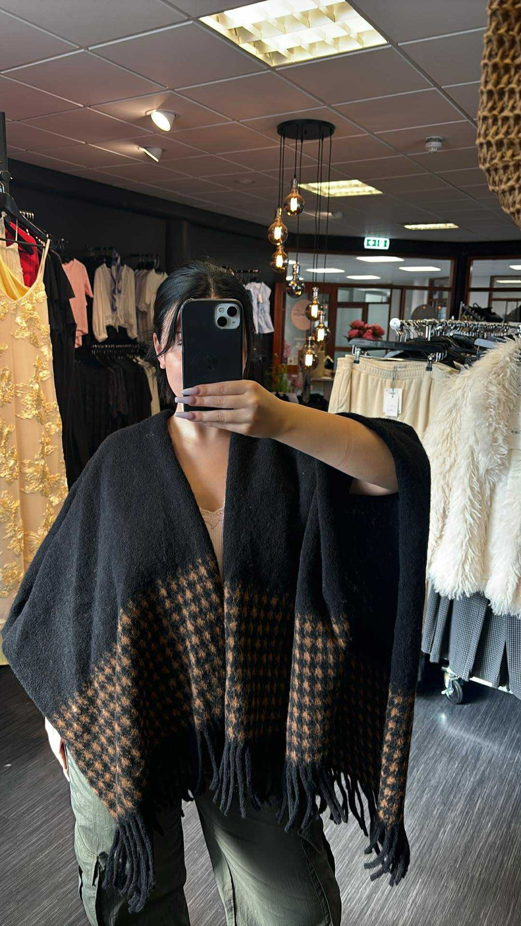 Hera Poncho